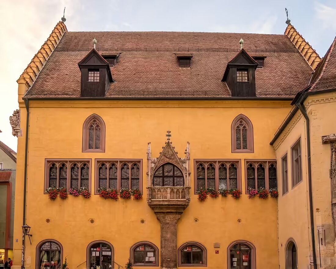 Erleben Sie das Wiener Rathaus virtuell! Niklas Knapp bietet eine faszinierende 3D-Tour durch das beeindruckende Gebäude, das sonst nur schwer zugänglich ist. Entdecken Sie 1575 Räume online!