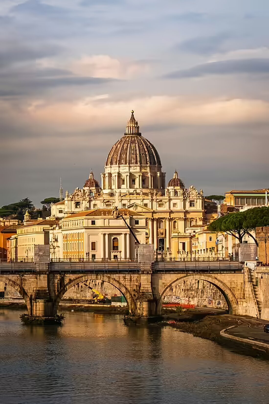 Im Vorjahr sind in den Bezirken Grieskirchen und Eferding 963 Personen aus der Katholischen Kirche ausgetreten. Ein aktueller Bericht der Kirche in Oberösterreich gibt dazu Einblicke.