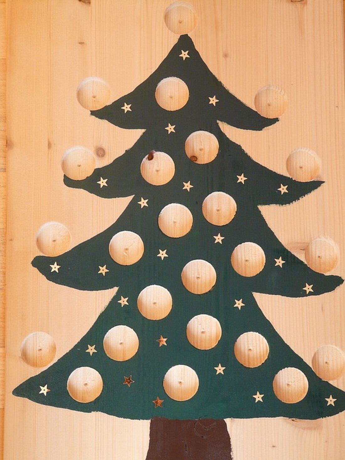 Der Katholische Familienverband bietet mit der Broschüre „Folge dem Stern“ eine praktische Anleitung für die Adventzeit – ideal für Familien im Bezirk. Bestellungen möglich!