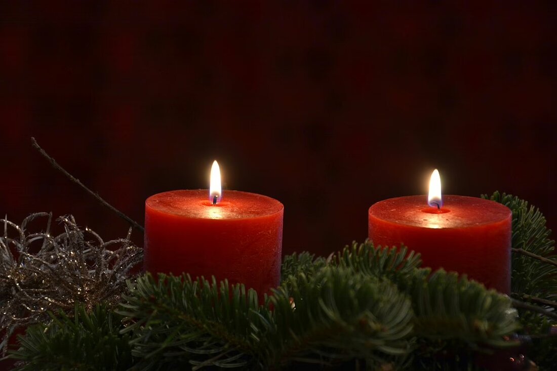 Erleben Sie Tulln im Adventglanz! Ab 23. November erwartet Sie ein festliches Programm mit Weihnachtsmärkten, Konzerten und Aktionen für Groß und Klein. Besuchen Sie das Adventdorf am Hauptplatz!