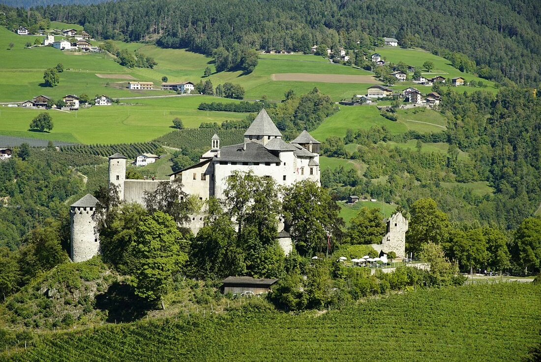 Erleben Sie den Innviertler Advent in Sigharting: Kunsthandwerk, Musik, Kinderprogramme und mehr! Besuchen Sie uns am 23./24. November und 30. November/1. Dezember im Schloss Sigharting.