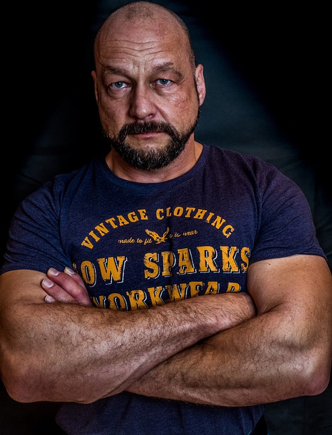 Andreas Ofner aus Voitsberg jubelt über seinen Gesamtsieg bei den NPC European Masters in Mailand. Mit diesem triumphalen Erfolg sichert sich der Bodybuilder die Profi-Lizenz und verwirklicht seinen Lebenstraum.