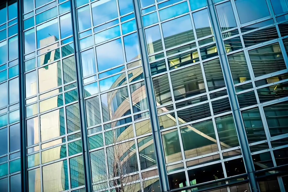 Ein 34-jähriger Deutscher soll in St. Veit hochwertige Elektronik bestellt und nach dem Umzug nicht bezahlt haben. Die Elektrofirma bleibt auf mehreren Tausend Euro sitzen.