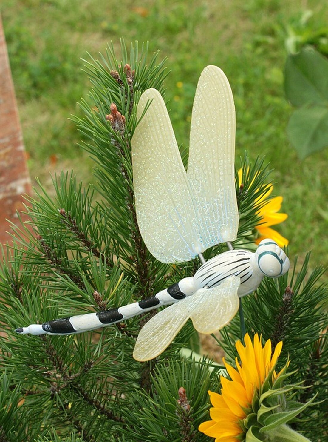 Erleben Sie weihnachtliche Stimmung im BiA's Paradiesgarten! Andrea Bierbaum präsentiert einen zauberhaften Adventmarkt mit selbstgemachten Geschenken, Adventkränzen und festlichen Leckereien.