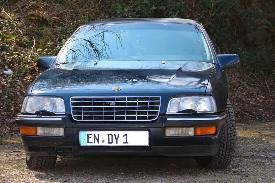 Am Freitagmorgen brach in Piberbach (Oberösterreich) ein Pkw in Vollbrand aus. Die Feuerwehr konnte das Feuer löschen, jedoch wurde das Fahrzeug komplett zerstört. Die Ursache wird ermittelt.