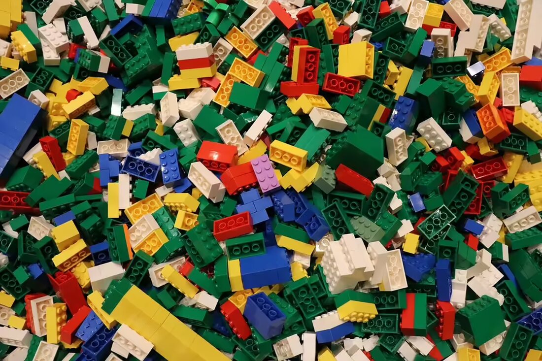 Erleben Sie die festlichen Umzüge am 11. November in Siegen und Umgebung. Bunte Laternen, musikalische Begleitung und traditionelle Martinsspiele warten auf Groß und Klein!