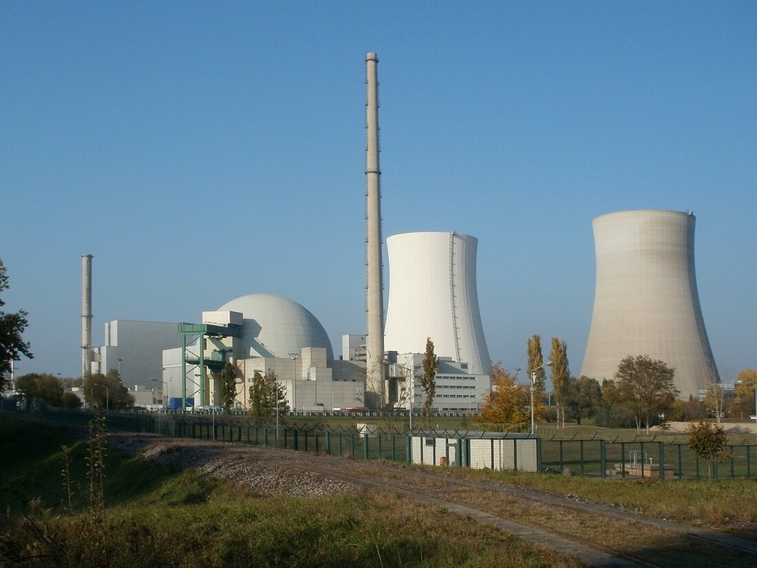 Erstmals seit 2020 traf ein Castor-Transport mit hochradioaktivem Atommüll in Deutschland ein. Die Behälter wurden in Philippsburg eingelagert, während Proteste gegen den Transport stattfanden.