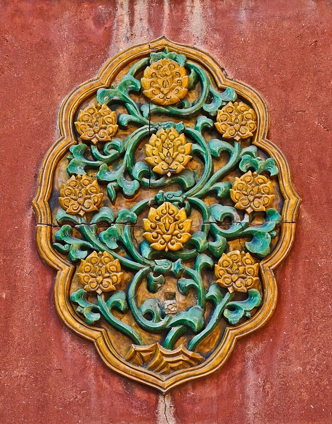 Chinas Elektrofahrzeugindustrie steigt zur globalen Innovationsführerschaft auf. Wo steht Amerika in diesem Wettlauf? Ein Blick auf die Entwicklung und Herausforderungen im internationalen Markt.