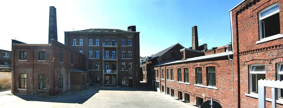 Entdecken Sie die traditionsreiche Tuchfabrik Leichtfried in Möbersdorf, die seit 140 Jahren feinstes Loden produziert. Feiern Sie mit uns das Erbe und die Handwerkskunst dieses österreichischen Familienunternehmens!