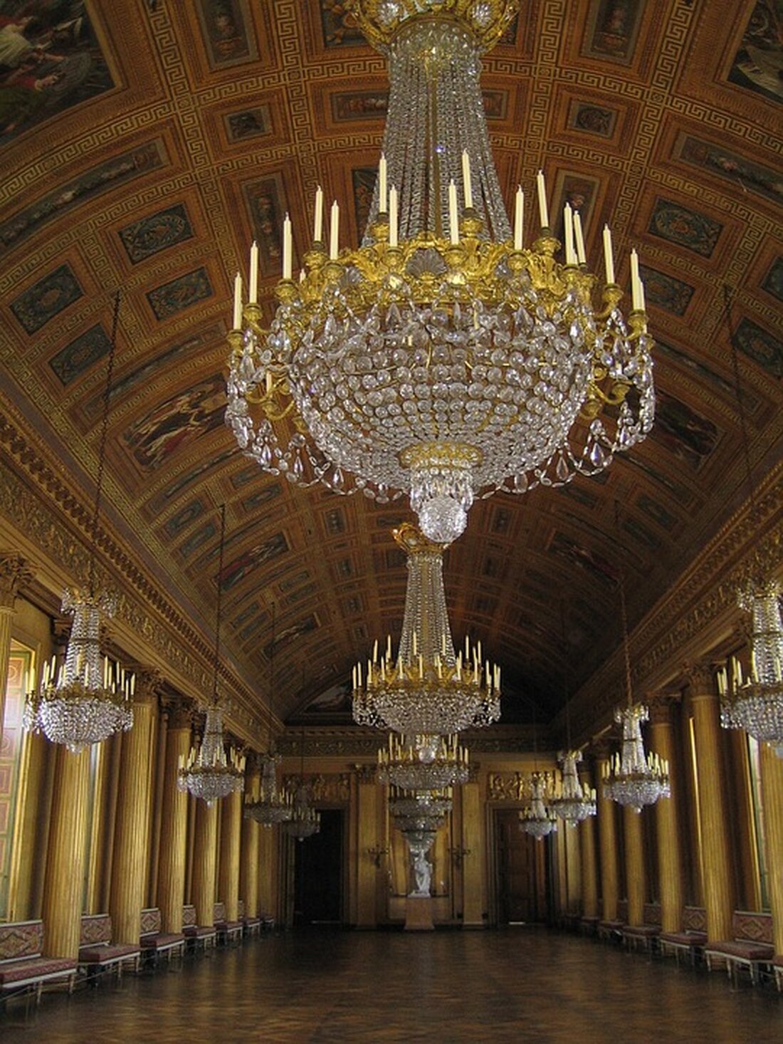 Im Bahö-Podcast treffen sich Praterverbandspräsidentin Silvia Lang und Kaiser-Urenkel Ferdinand Habsburg. Gemeinsam erkunden sie die Geschichte und Attraktionen des Wurstelpraters.