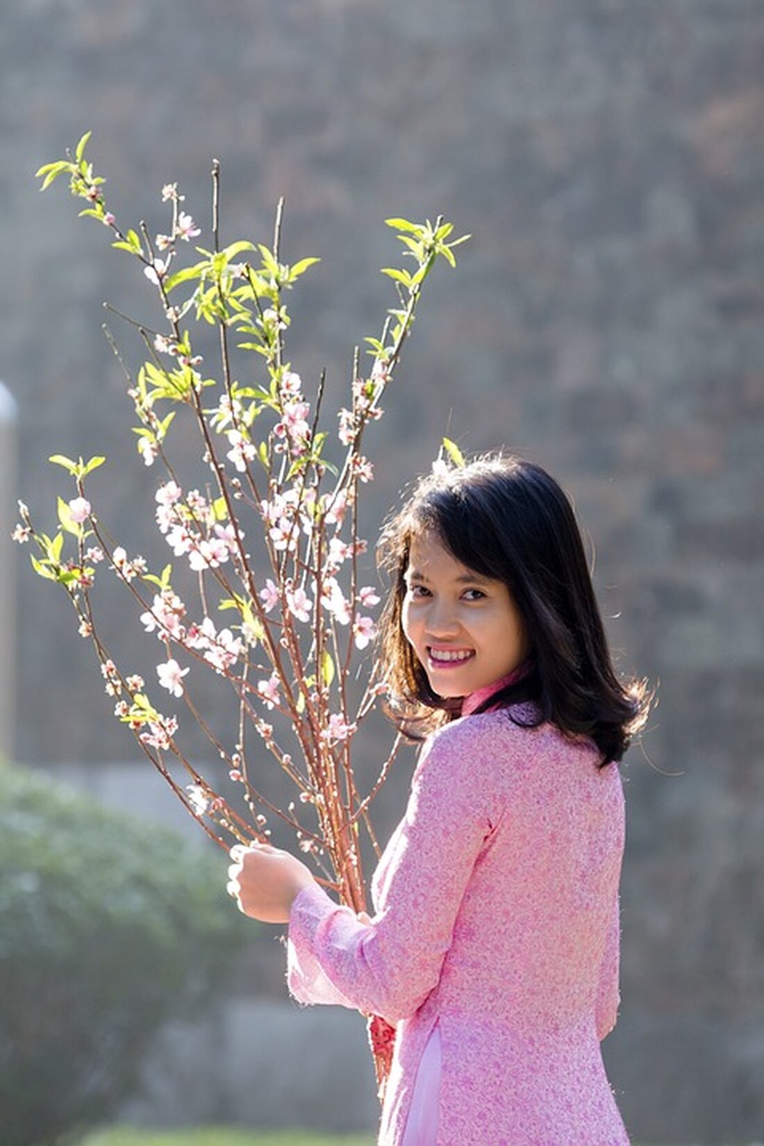 Reutte präsentiert stolz den größten Eislaufplatz Westösterreichs! Erfahren Sie, wie Mut und Fleiß den Tourismus vorantreiben. Ein positives Highlight in herausfordernden Zeiten.