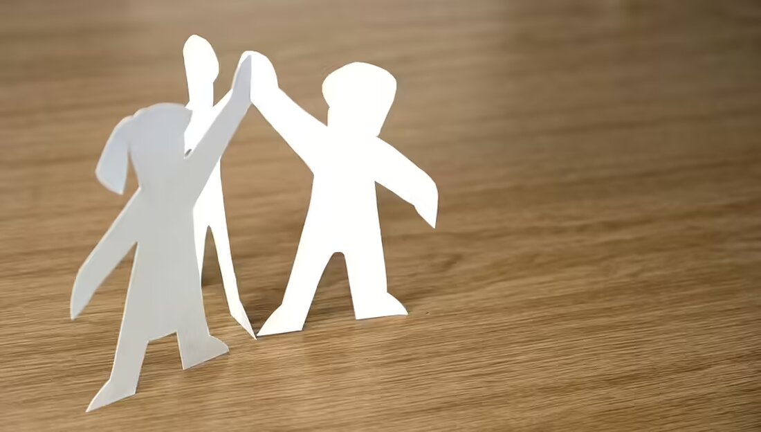 Christina Moitz und ihr Team setzen ein Zeichen der Solidarität in St. Georgen: Mit einer Spendenaktion unterstützen sie die Familie eines verstorbenen jungen Mannes und sammeln über 4.500 Euro.