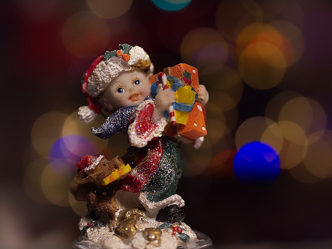 Der St. Margarethner Weihnachtsmarkt wurde am Freitag feierlich eröffnet! Erleben Sie die festliche Stimmung am Hauptplatz mit dem Bürgermeister aus Mönichkirchen. Lassen Sie sich verzaubern!