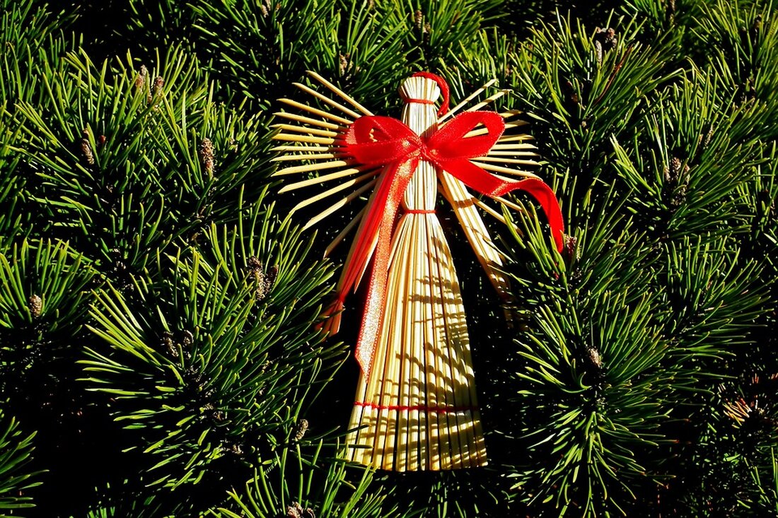 Besuchen Sie den traditionellen Adventmarkt beim Lokschuppm Klaus am 8. Dezember 2024! Entdecken Sie handwerkliche Schätze, kulinarische Köstlichkeiten und ein festliches Ambiente für die ganze Familie.