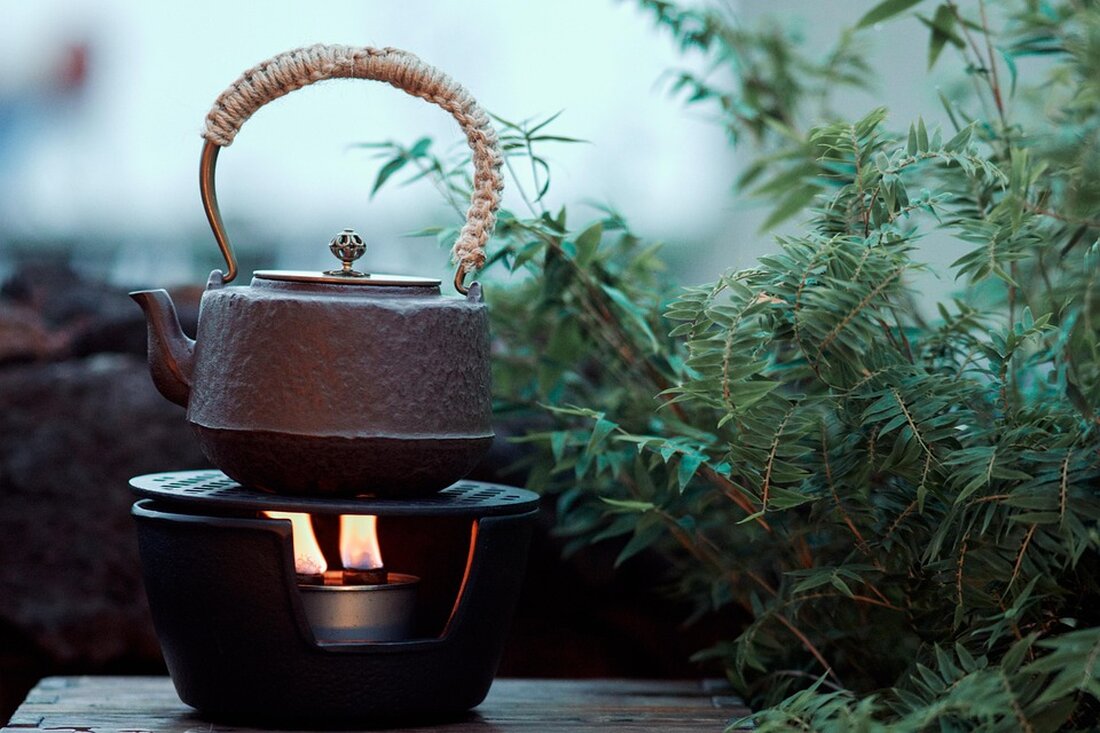Ein Brand brach auf dem Arthur’s Seat, dem berühmten erloschenen Vulkan in Edinburgh, aus. Die Feuerwehr kämpfte gegen das Feuer, das eine große Fläche bewaldeter Fläche betraf. Keine Verletzten gemeldet.