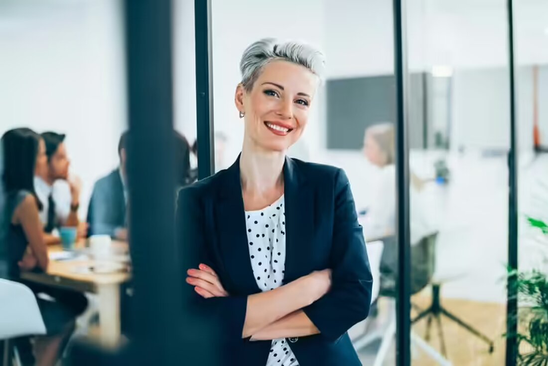 Immer mehr Frauen erobern die Beratungsbranche. Der MBA Business Consulting bei WINGS bereitet sie optimal auf diesen Weg vor.