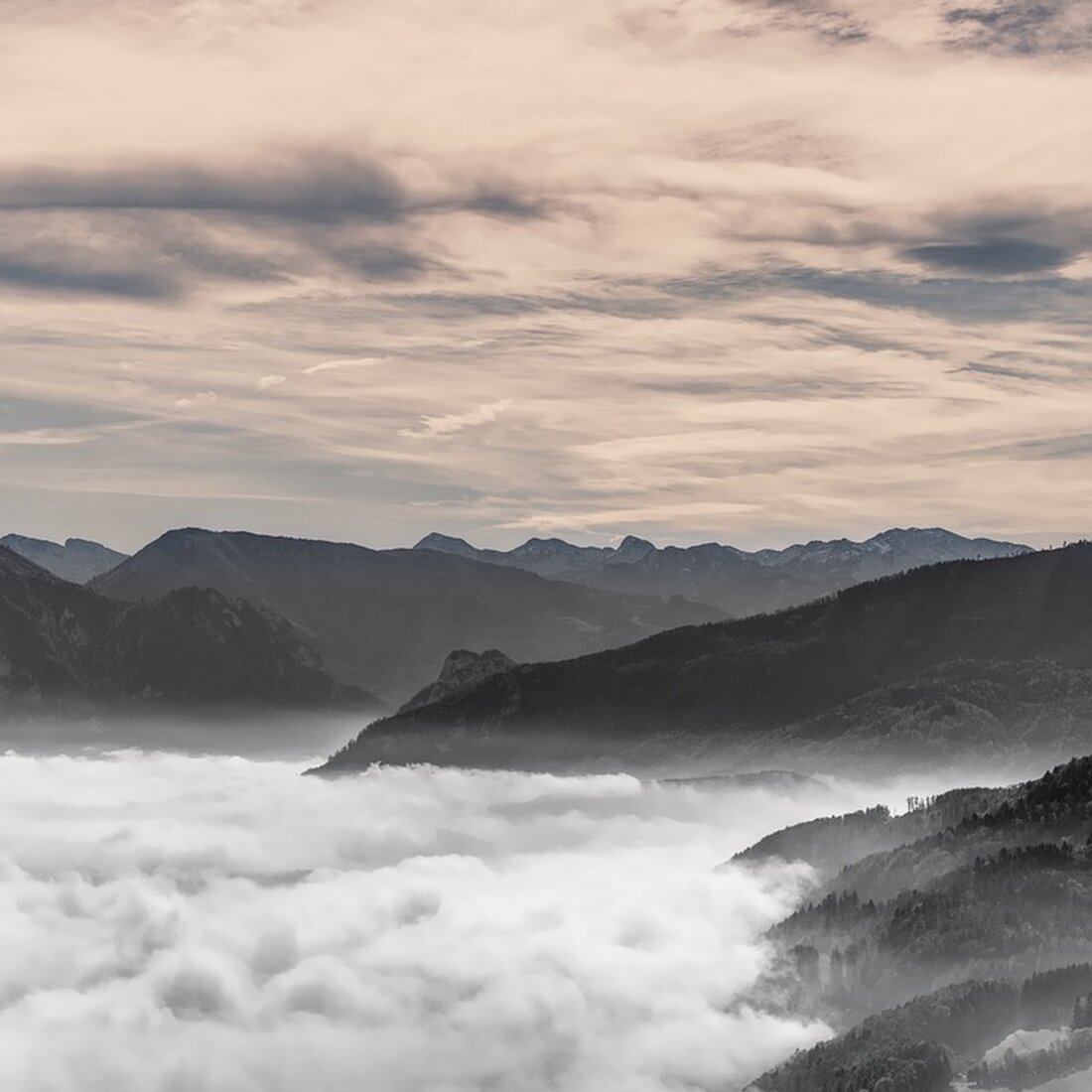 Die Herbstsaison 2024 im oberösterreichischen Fußball-Unterhaus ist mit den Nachtragsspielen am 16. und 17. November zu Ende gegangen. Der Fußball geht nun in die wohlverdiente Winterpause.