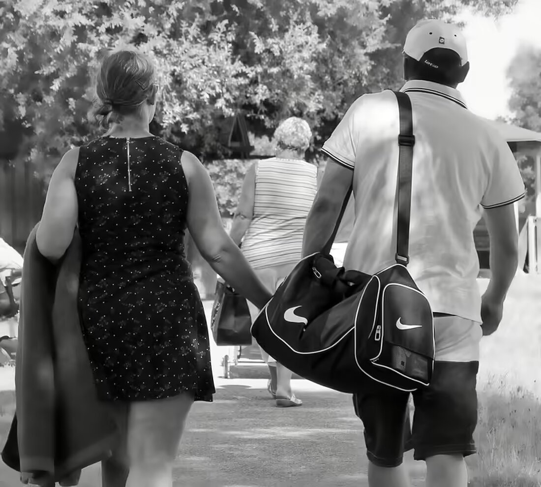 Am 2. November gedenkt Wien der Opfer des Terroranschlags von 2020. Bundeskanzler Nehammer und Bürgermeister Ludwig betonen die Stärke der Zivilgesellschaft und den gemeinsamen Zusammenhalt.