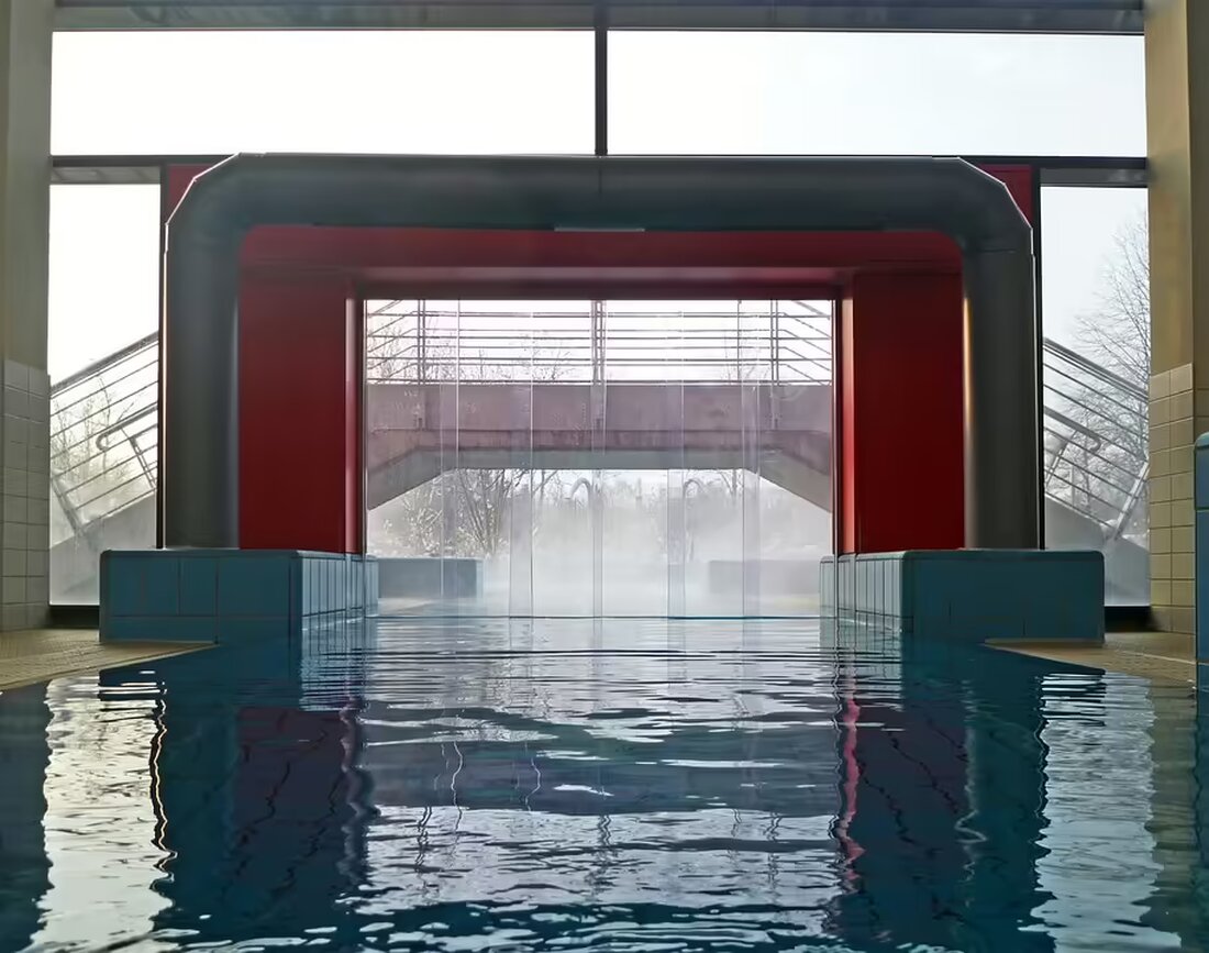 Das Hallenbad in Klagenfurt benötigt laut Umweltanwaltschaft keine UVP. Jurist Kreiner weist jedoch auf die problematische Beschwerdefrist hin. Erfahren Sie mehr über die aktuellen Entwicklungen.