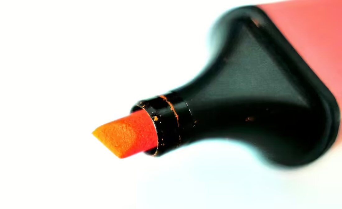 Erleben Sie den 39. HLW-Ball am 16. November im Schloss Wolfsberg! Freuen Sie sich auf ein unvergessliches Event mit Tanz, einer Motto-Cocktailbar und tollen Preisen. Jetzt ausverkauft!