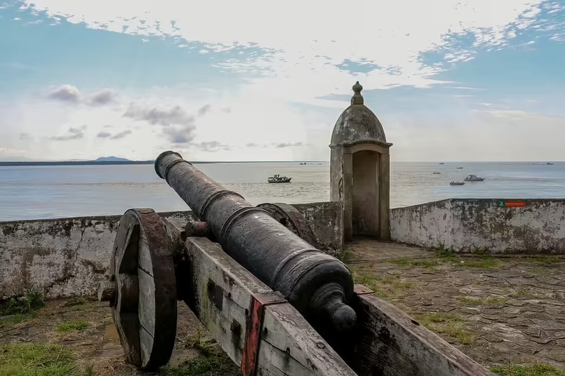 Am 2. November 1959 wurde zwischen London und Birmingham die erste britische Autobahn eröffnet – ein bedeutender Meilenstein in der Verkehrsgeschichte. Entdecken Sie wichtige Ereignisse, die diesen Tag prägten!