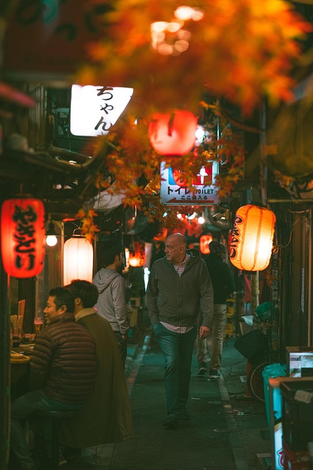 Japan erlebt Rekordhitze mit Temperaturen von 41,8 Grad Celsius, was Besorgnis über die Reiskulturen auslöst. Die Regierung plant Maßnahmen zur Unterstützung der Landwirtschaft und Bekämpfung von Hitze- und Schädlingsschäden.