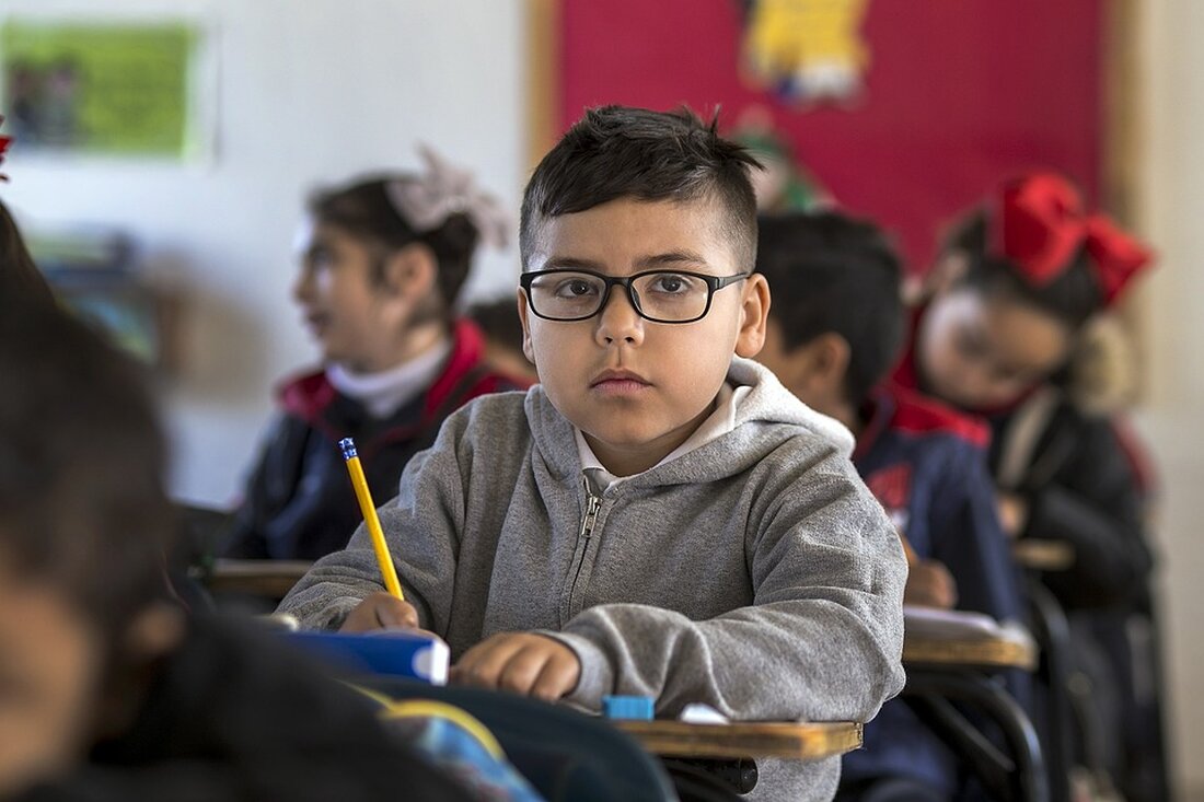 Erfahren Sie alles über die Tage der offenen Tür an Vorarlberg Schulen 2024! Entdecken Sie die Termine und erhalten Sie Einblicke in die Lehrpläne und Schulatmosphäre. Informieren Sie sich jetzt!
