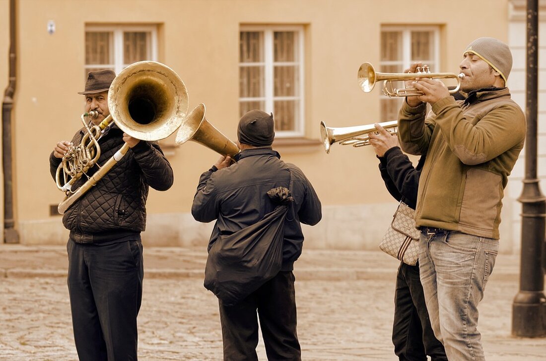 Erleben Sie am 28. November ein einzigartiges Konzert an der Joseph Haydn Privathochschule: Christian Kolonovits dirigiert ein Tuba-Konzert und beeindruckende Filmmusik. Seien Sie dabei!