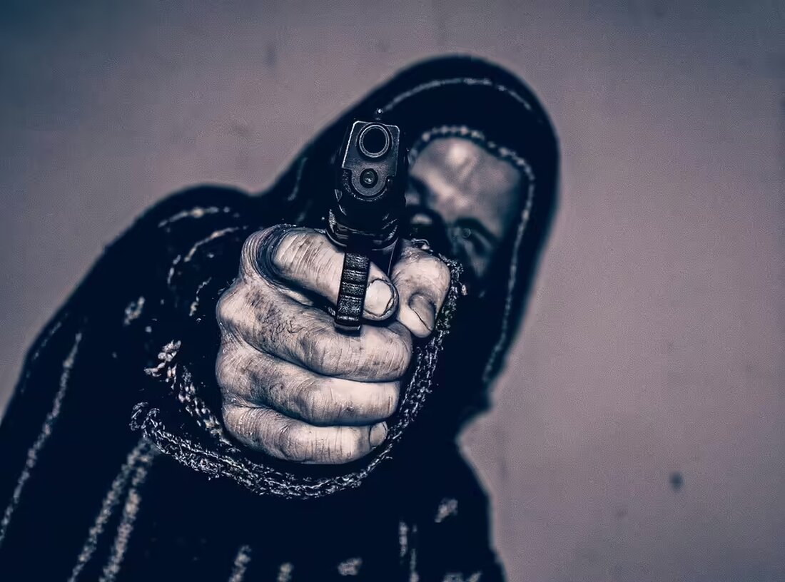 Im Vorfeld der Landtagswahl 2025 entbrennt erneut ein Streit um das Parteienförderungsgesetz. Die SPÖ reicht zwei Sachverhaltsdarstellungen gegen die ÖVP ein. Mehr dazu hier!