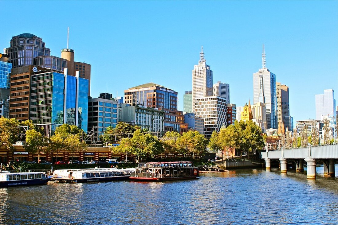 Eine Brandstiftung in einer Synagoge in Melbourne wird als terroristischer Vorfall untersucht. Die australische Regierung hat eine Task Force zur Bekämpfung von Antisemitismus gegründet.