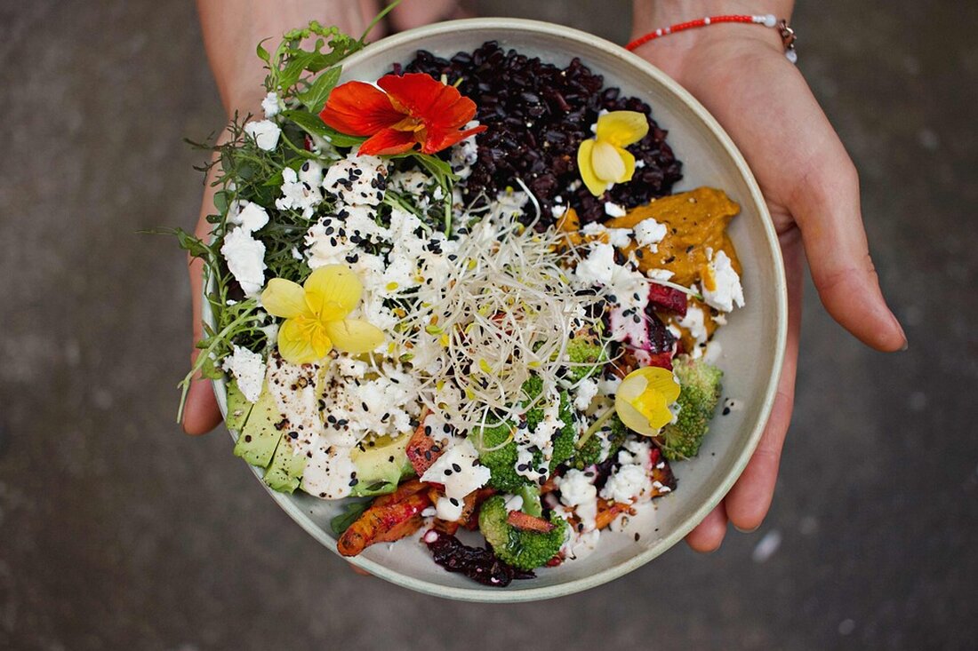 Michaela Dundler wurde zur neuen Bezirksbäuerin im Bezirk Horn gewählt und tritt die Nachfolge von Andrea Zehetbauer an. Bei der Generalversammlung wurde auch eine Spende für Hochwasseropfer angekündigt.
