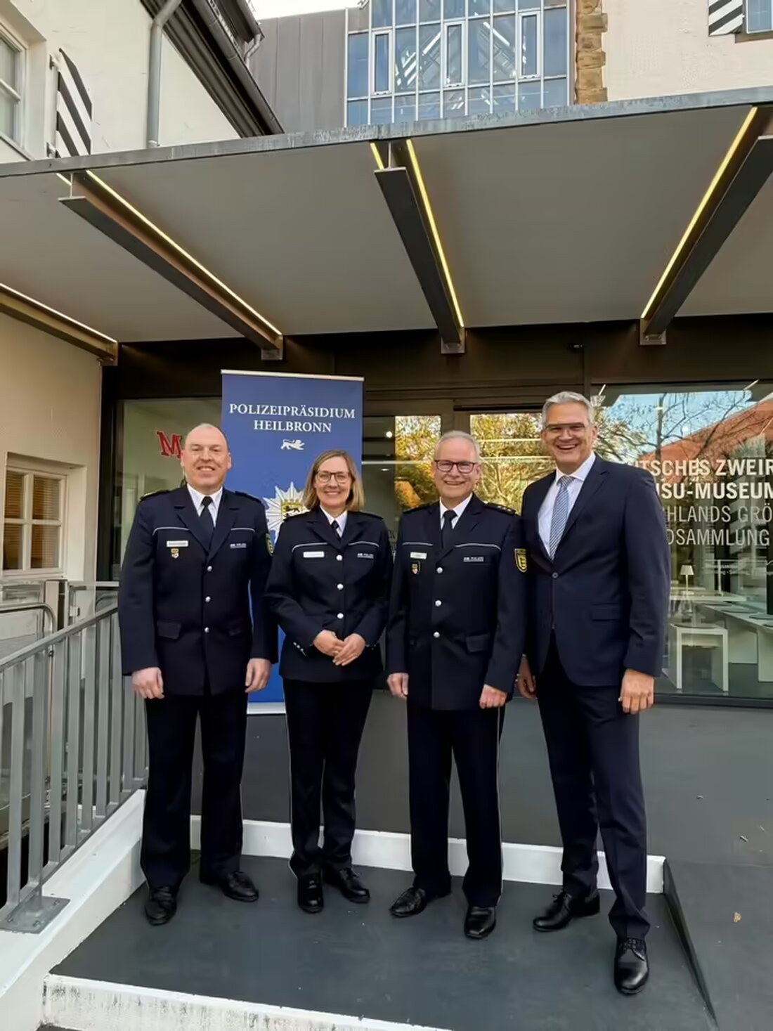 In Neckarsulm wurde Polizeidirektor Bernhard Mai nach 15 Jahren verabschiedet. Ute Scholpp übernimmt die Revierleitung.