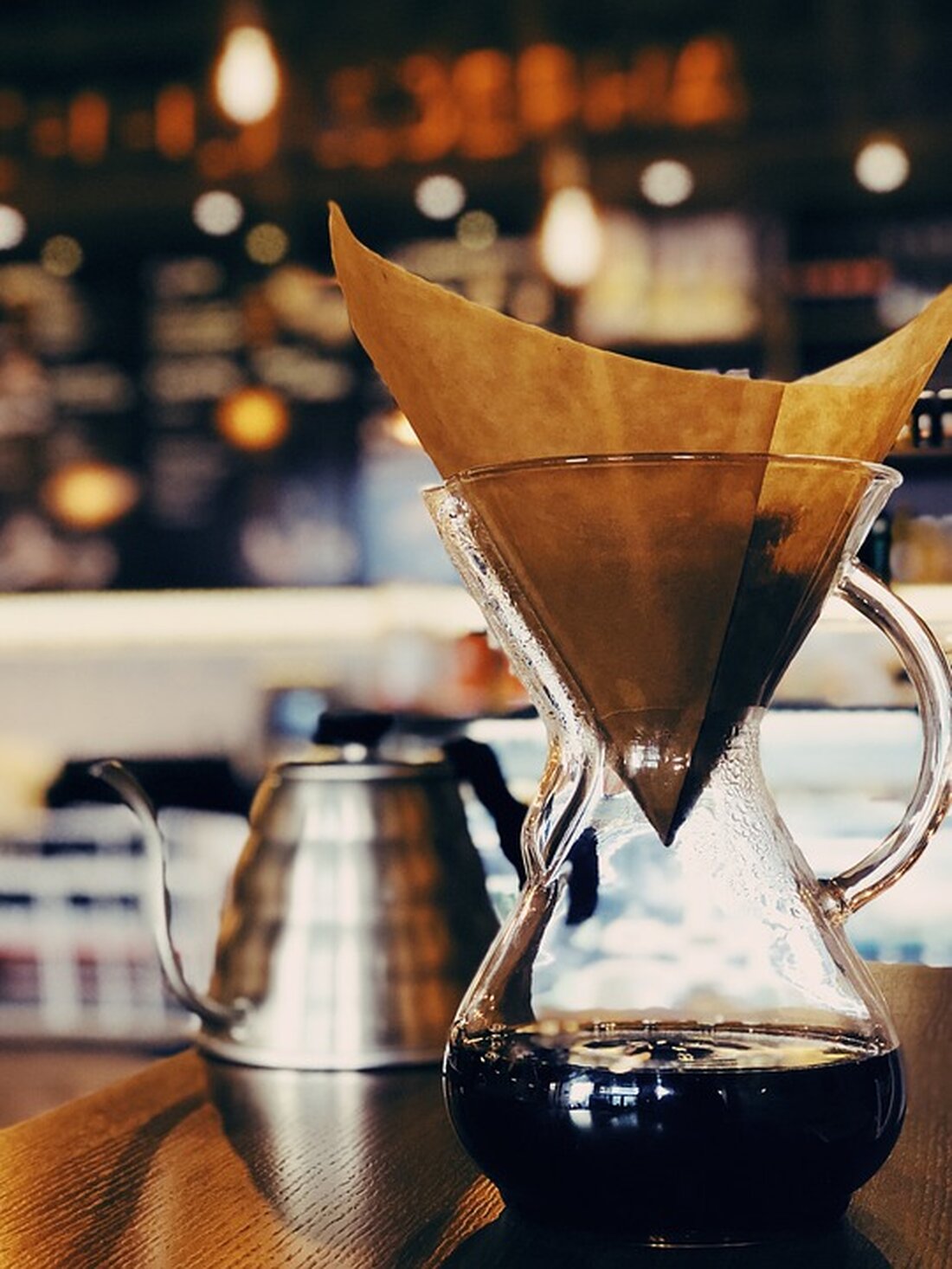 Entdecken Sie das neue Café "Idealist" in Schallmoos, das ganztägigen Brunch und ein gemütliches Ambiente bietet. Ein idealer Rückzugsort abseits des Stadttrubels!