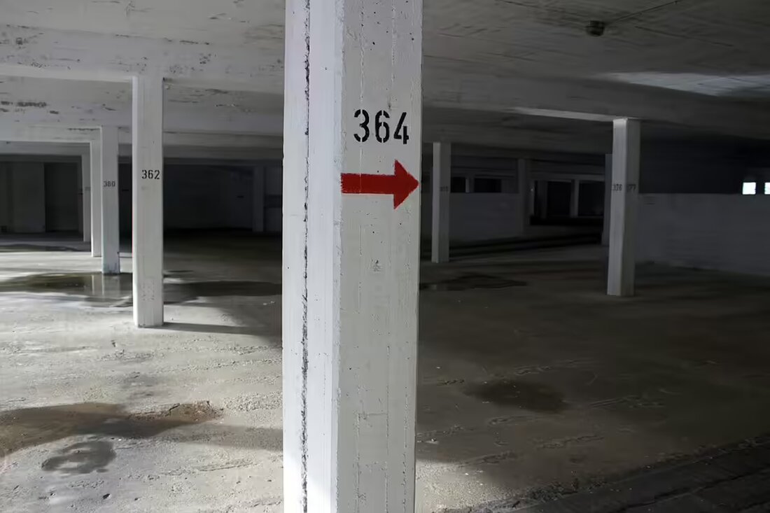 Der Gemeinderat Rust diskutiert am 4. November den neuen Hebesatz der Grundsteuer und plant den Bau eines siebenstöckigen Parkdecks für den Europa-Park mit 580 Stellplätzen. Erfahren Sie mehr!