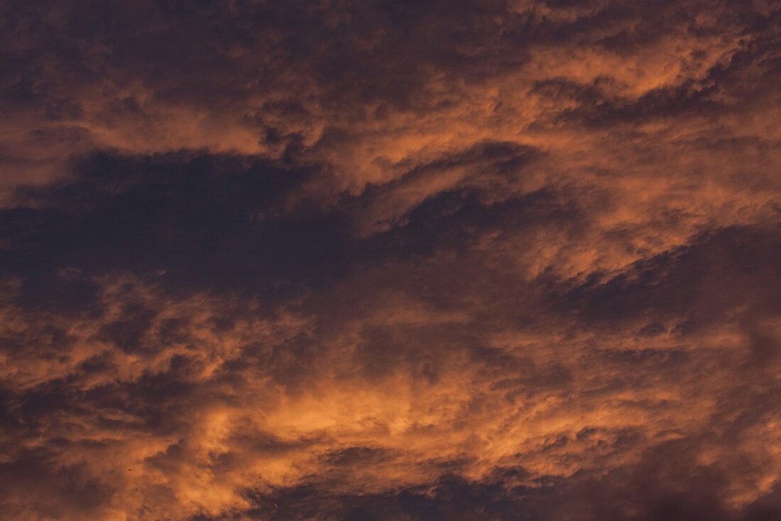 Erfahren Sie die aktuellen Wetterprognosen für Niederösterreich: Am Dienstag unbeständiges Wetter mit späteren Auflockerungen, bevor Mittwoch freundlicher wird. Bleiben Sie informiert!