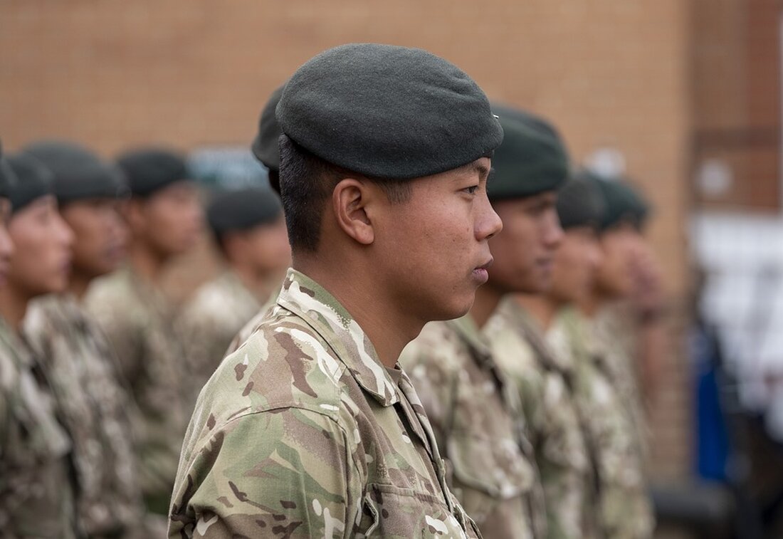 Ukrainische Truppen berichten, dass nordkoreanische Soldaten falsche russische Militärausweise erhalten haben. Dies weckt Fragen zu Russlands Taktiken, ausländische Kämpfer zu verbergen.
