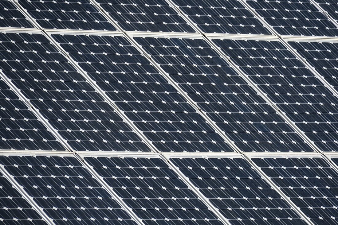 Entdecken Sie die festliche Atmosphäre des Weihnachtsmarktes im Klinikum Freistadt und erfahren Sie, wie Experten die Energiewende in Österreich vorantreiben. Besuchen Sie uns für stimmungsvolle Einblicke!