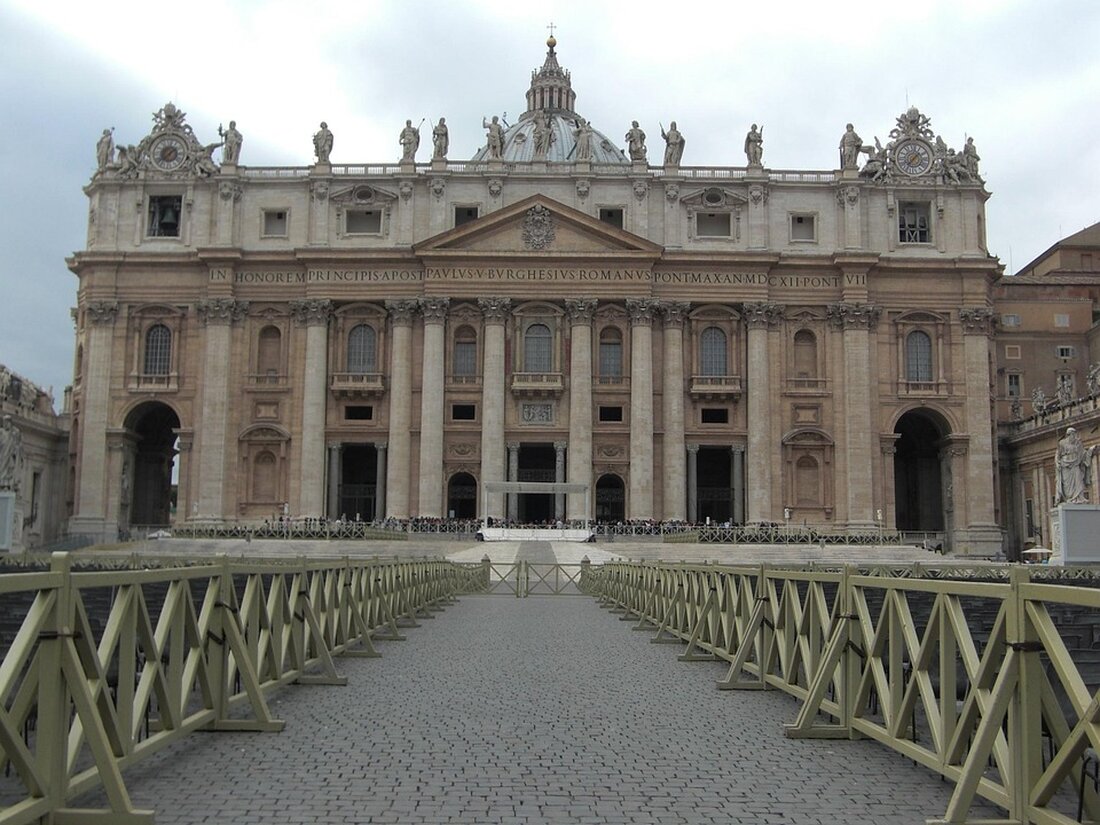 Papst Leo XIV äußert sich bestürzt über den Angriff auf Gazas einzige katholische Kirche, bei dem zwei Menschen getötet wurden. Ein Aufruf zum sofortigen Waffenstillstand folgt.