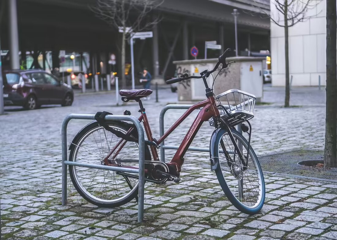 Parken wird in Wien teurer: Ab 1. November erhöhen sich die Preise für Park-and-Ride und Parkgaragen. Erfahren Sie, welche Anlagen betroffen sind und warum die Tarife steigen.