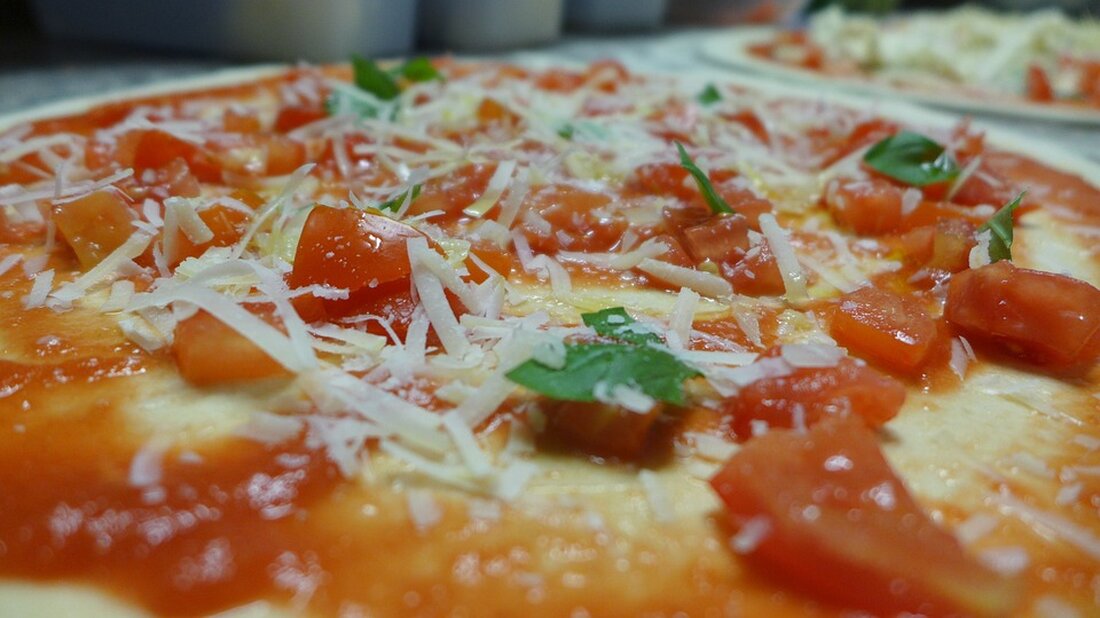 In Nohfelden ist die Pizzeria Romantica bei einem Brand ausgebrannt. Fünf Personen wurden ins Krankenhaus gebracht. Details zum Vorfall und zur Schadenshöhe sind noch unklar.