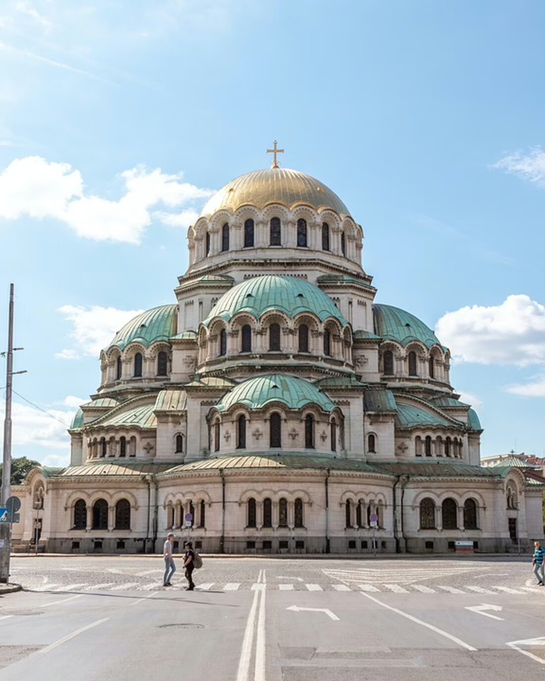 Ein Polizeischüler aus Grades, Alexander Steiger (22), hat am Montag zwei brenzlige Situationen erfolgreich gemeistert. Erfahren Sie mehr über seinen außergewöhnlichen Einsatz im Bezirk St..