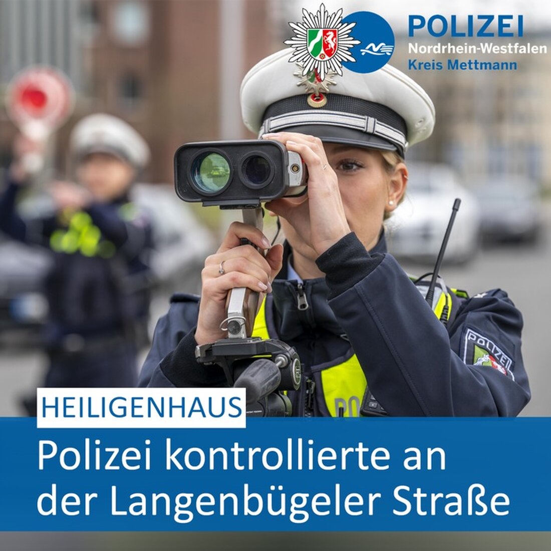 In Heiligenhaus blitzen Polizei-Tempokontrollen 103 Verkehrsteilnehmer auf der Langenbügeler Straße. Geschwindigkeitsüberschreitungen gefährden die Sicherheit.