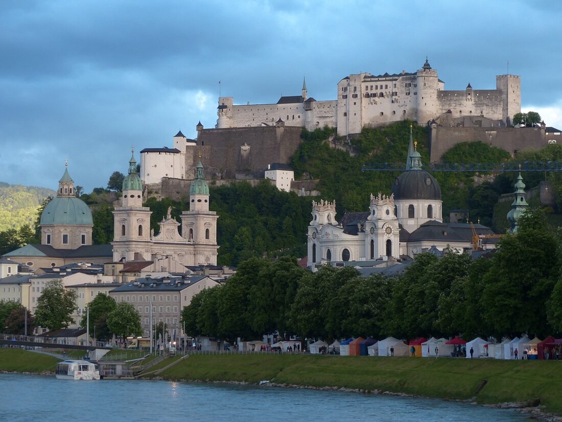 Sechs Pongauer Gemeinden dürfen weiterhin Schnee in die Salzach entsorgen. Die Einigung mit der Fischerei gilt für zehn Jahre und berücksichtigt den schlechten ökologischen Zustand des Flusses.
