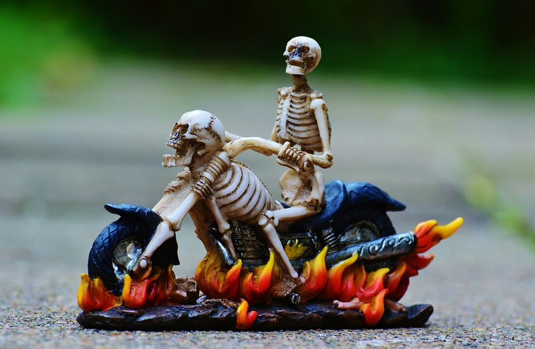 Entdecken Sie die spannendsten Krampus- und Perchtenläufe der Region! Von Zweinitz bis St. Veit – verpassen Sie nicht diese schaurigen Spektakel im Advent. Festliche Stimmung garantiert!