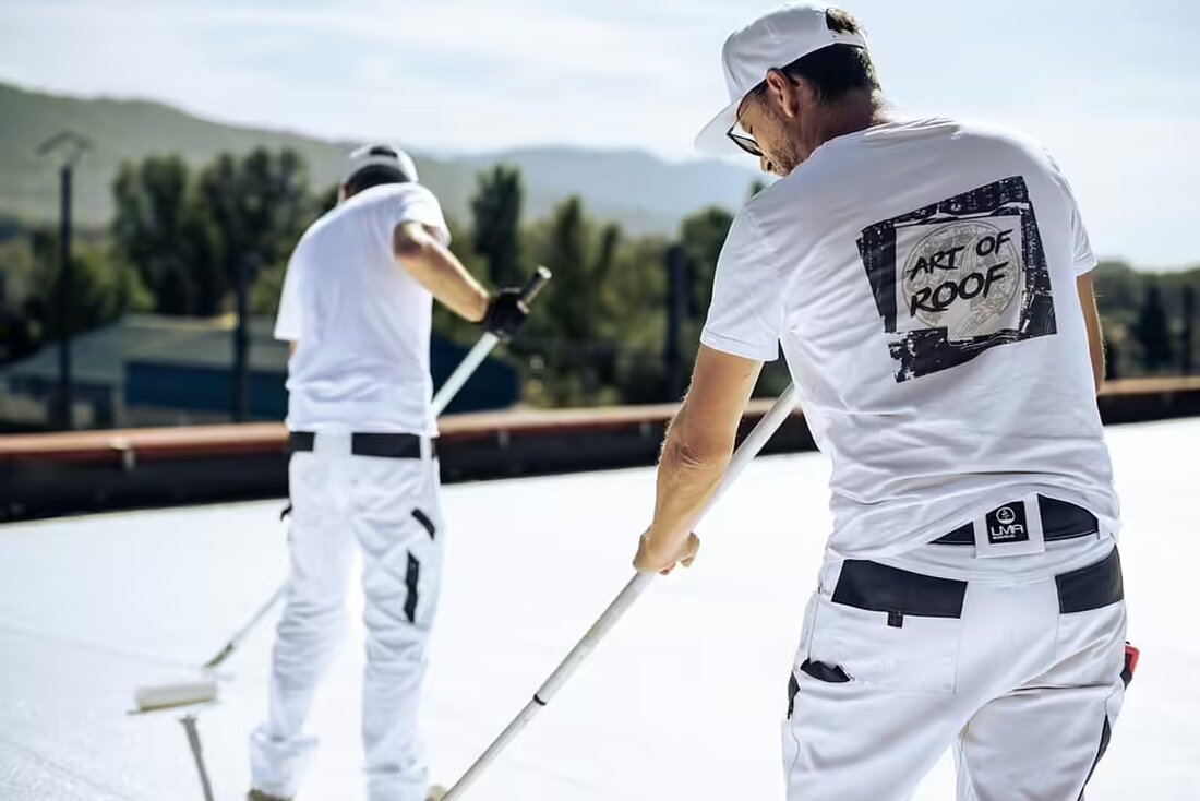 Ein Dachdecker in Graz-Puntigam ist bei einem Sturz schwer verletzt worden und schwebt in Lebensgefahr. Details zum Vorfall und dem aktuellen Gesundheitszustand des 52-Jährigen hier lesen.