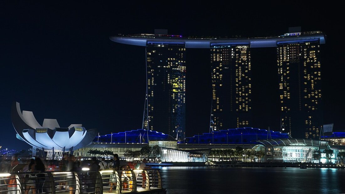 Singapurs Regierungspartei PAP hat mit einem klaren Sieg die Macht für die 14. Amtszeit in Folge gesichert. Premier Wong erhält ein starkes Mandat, während das Land vor wirtschaftlichen Herausforderungen steht.