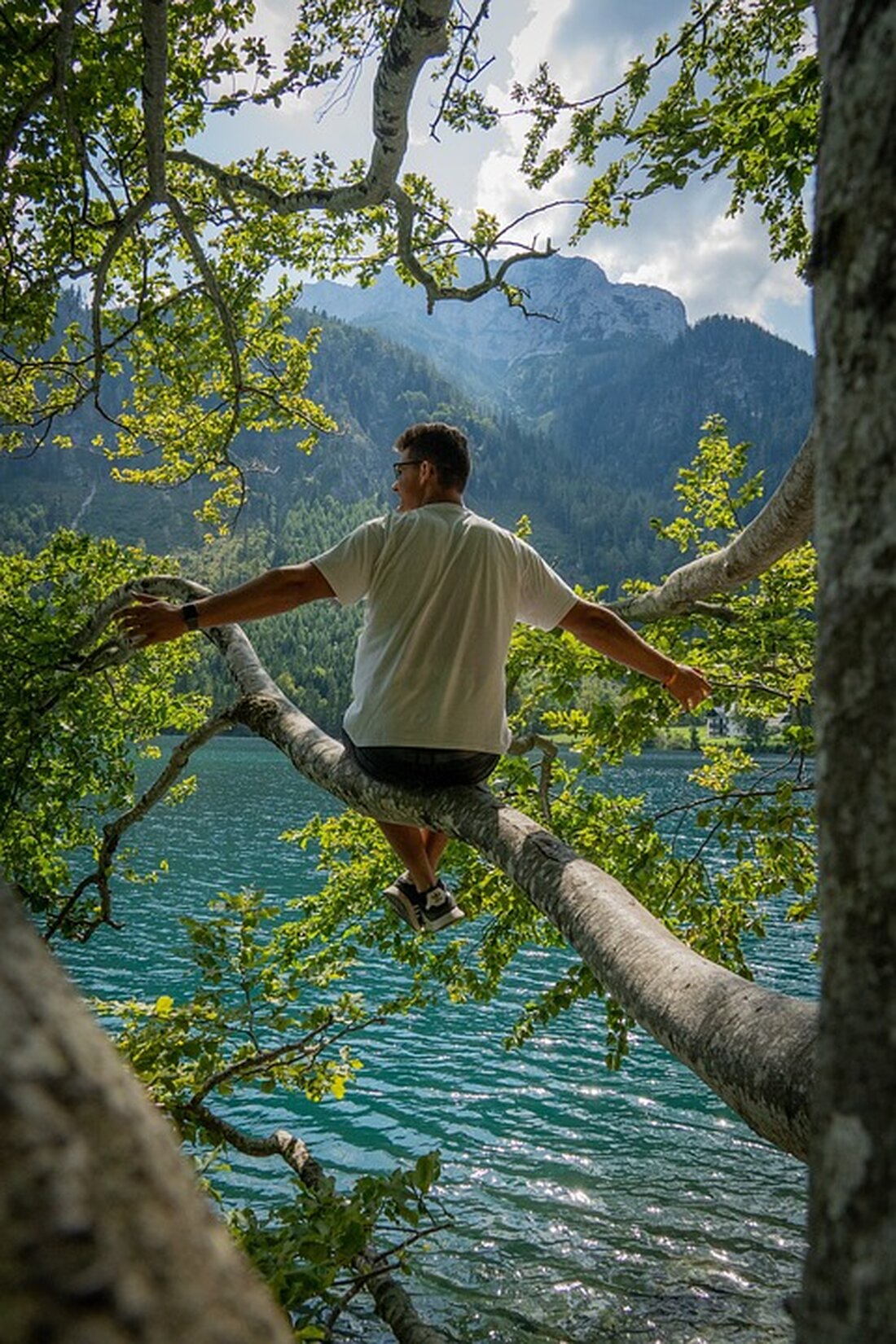 Die Landeshauptleutekonferenz am Traunsee steht vor spannenden Diskussionen über Stromkosten. Erste Beratungen deuten bereits auf mögliche Konflikte hin. Weitere Details folgen!