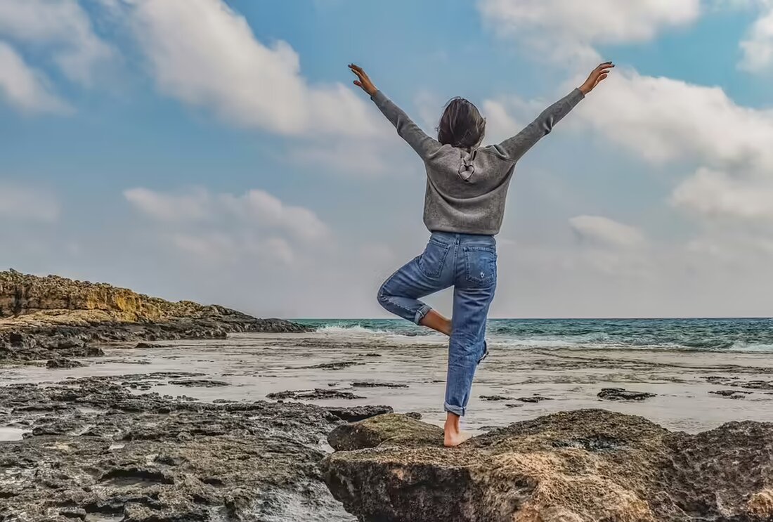 Ein 13-Jähriger wurde in Perchtoldsdorf von einem Pkw erfasst und schwer verletzt. Er wurde mit dem Notarzthubschrauber in die Klinik Wien-Donaustadt geflogen. Aktuelle Informationen zur Unfallursache.