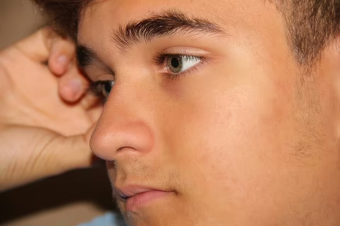 Eine tragische Wanderung endete tödlich für eine 70-jährige Frau aus Wels-Land. Beim Abstieg vom Frauenkopf stürzte sie rund 100 Meter ins Tal. Retter konnten nur noch ihren Tod feststellen.