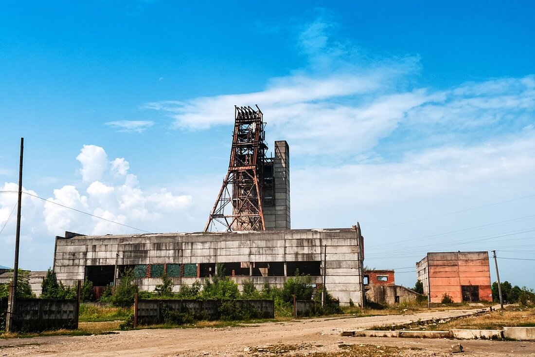 Die Ukraine hat ein großes Korruptionsschema im Zusammenhang mit dem Kauf von Militärdrohnen und Störsystemen aufgedeckt. Hohe Preise, Bestechungen und politische Konsequenzen stehen im Fokus.